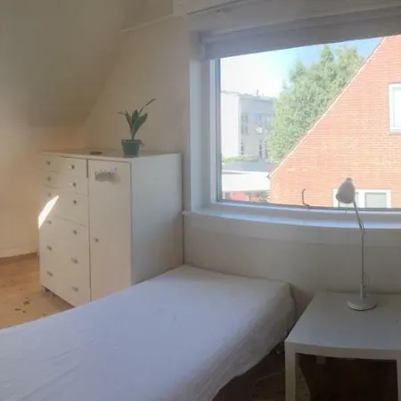 Comfortable, Quiet And Convenient Homestay